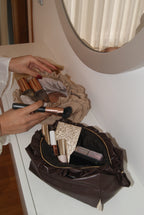 Chocolate necessaire